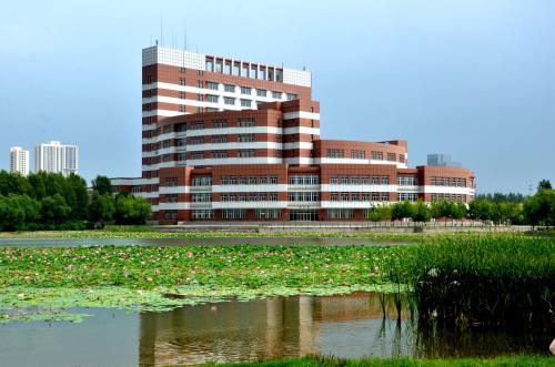 霸州市職成教育總校學(xué)費(fèi)、收費(fèi)多少