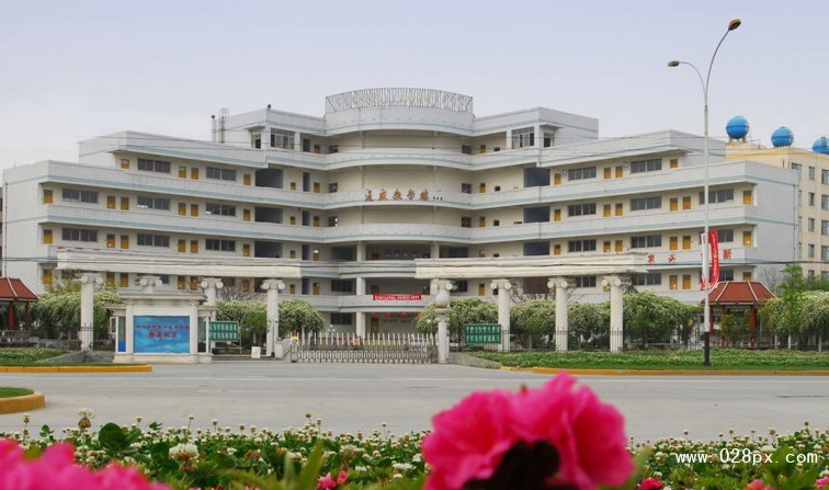 郫縣校區(qū)1.jpg