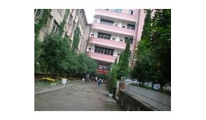 貴陽市烏當區(qū)新天學(xué)校