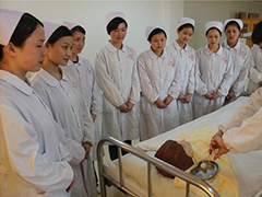 成都護理專業(yè)大專學?！居心男?/></a>
<div   id=