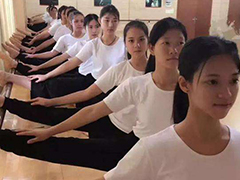 請問女生學幼師有前途嗎