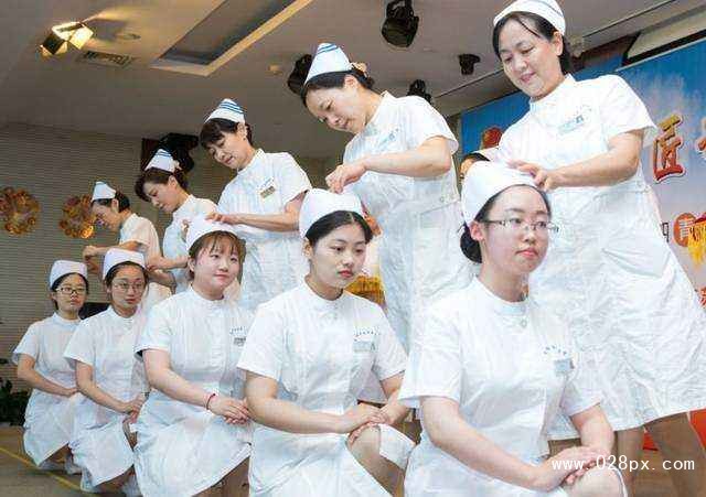 護理專業(yè)是護士嗎