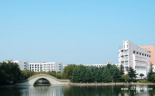 四川師范大學(xué)成都學(xué)院