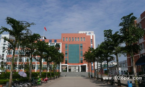 瀘州市電子機械學校報名