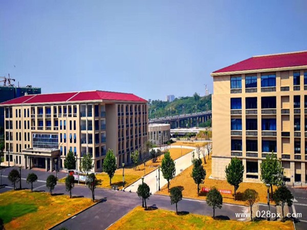 瀘州市天樺職業(yè)技術(shù)學(xué)校招生