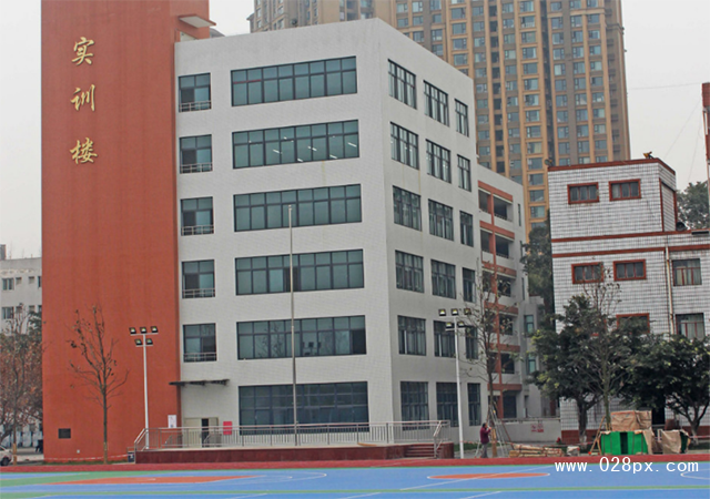 四川省工業(yè)貿(mào)易學(xué)校在哪里