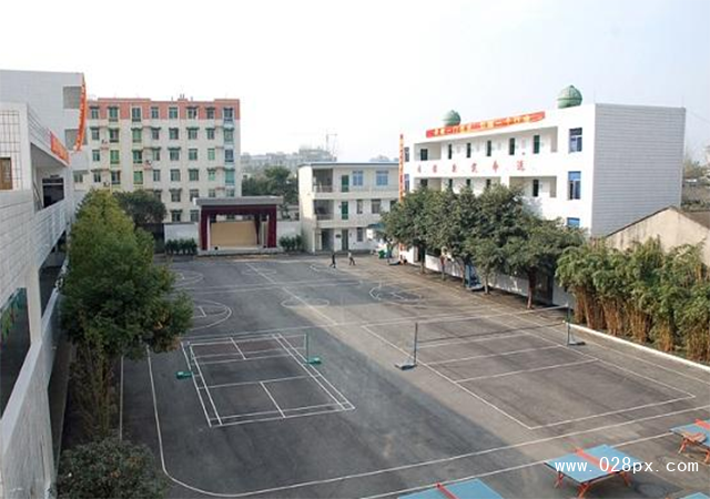 四川省實(shí)用中等專業(yè)學(xué)校的費(fèi)用是多少
