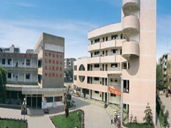 四川省成都市財(cái)貿(mào)職業(yè)高級(jí)中學(xué)校費(fèi)用