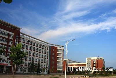 成都經(jīng)濟(jì)技術(shù)開(kāi)發(fā)區(qū)職業(yè)技術(shù)學(xué)校