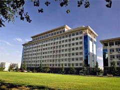 四川省鹽業(yè)學(xué)校的費(fèi)用是多少