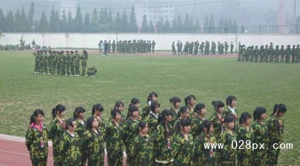 崇州市職業(yè)中專學(xué)校收費標(biāo)準(zhǔn)