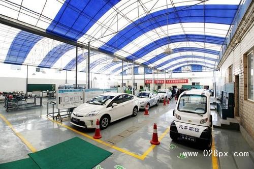 成都汽車職業(yè)技術(shù)學(xué)校的費用 成都汽車職業(yè)技術(shù)學(xué)校的費用