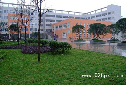 成都市蜀興職業(yè)中學(xué)的費(fèi)用 成都市蜀興職業(yè)中學(xué)的費(fèi)用