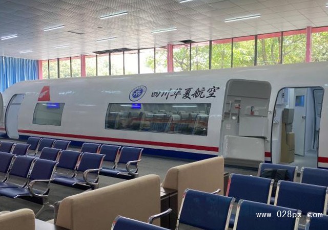 成都華夏旅游商務(wù)學(xué)校位置