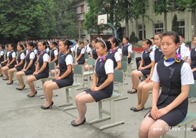 成都航空旅游職業(yè)學(xué)校官網(wǎng)