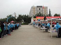 ?成都汽車職業(yè)技術(shù)學(xué)校收費情況