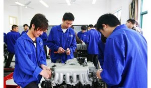 汽車運(yùn)與維修