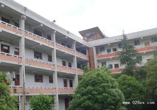 貴州省貴陽(yáng)市新興中等職業(yè)技術(shù)學(xué)校學(xué)費(fèi)多少