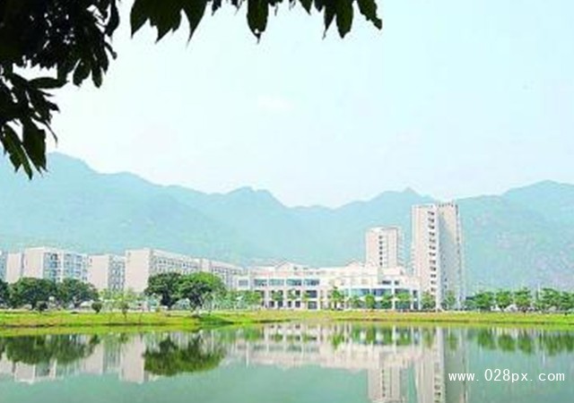 貴州省郵電學(xué)校報(bào)名條件