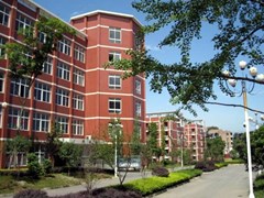 成都市機(jī)械高級技工學(xué)校學(xué)費(fèi)多少
