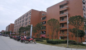 四川五月花技師學(xué)院