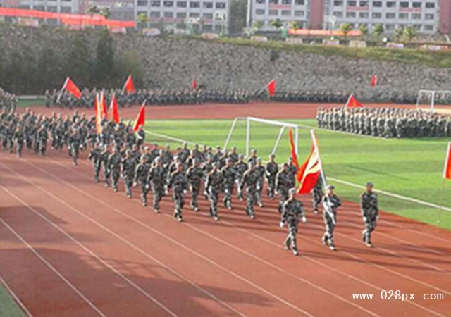 六盤水市軍事技能職業(yè)學(xué)校收費情況