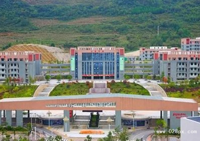 六盤水幼兒師范學(xué)校收費情況