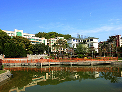 四川省食品藥品學(xué)校報(bào)名條件