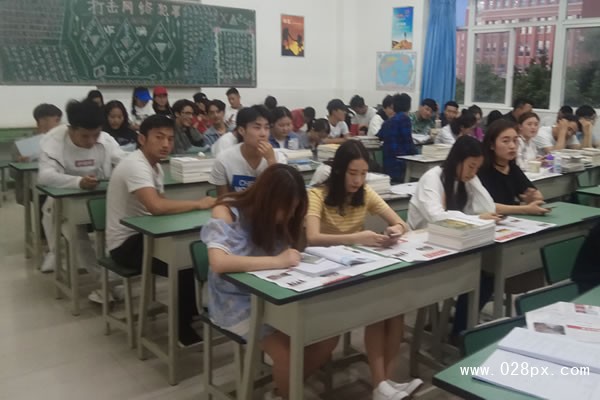成都機電工程學校