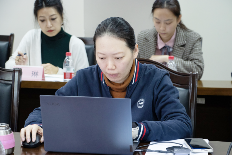 成都市金沙智庫研究會秘書長 陳姣姣