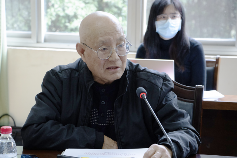 成都市易學(xué)研究會副秘書長 鐘易元