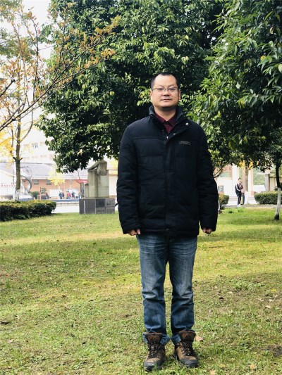 黃云成