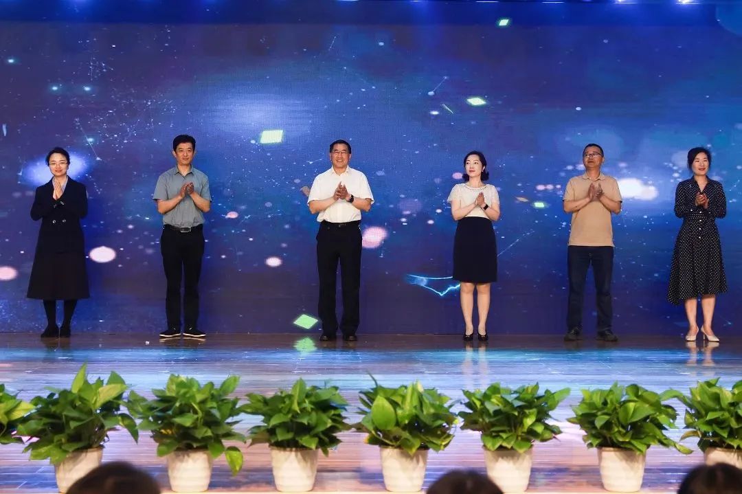 點(diǎn)亮明燈 2023年雙流區(qū)職業(yè)教育活動(dòng)周拉開(kāi)序幕