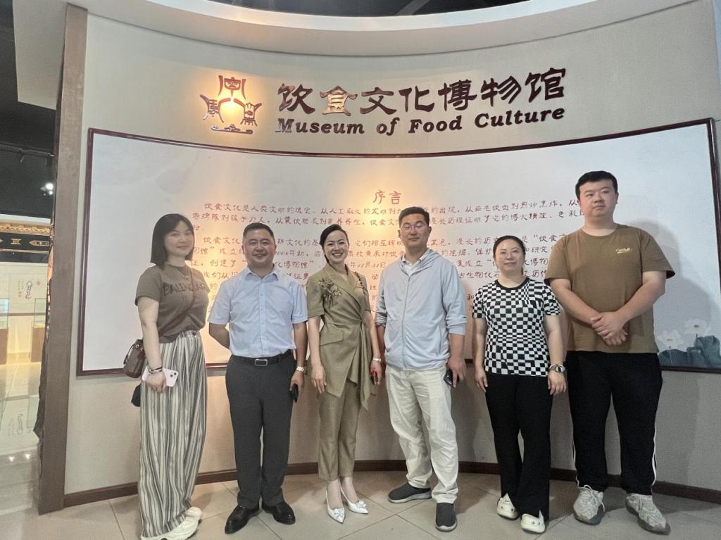 成都七中（高新校區(qū)）來校調(diào)研學(xué)生研學(xué)教育項目